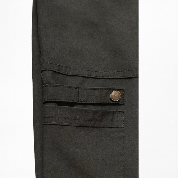 Elle Mid Rise Straight Leg Pull-On Pant with 6 Pockets Sz 30" Waist, 30" Inseam - Picture 3 of 3